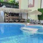Apartman Alex *
