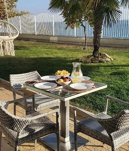 Alex סבטי ולאס